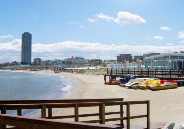 cesenatico-5-600×600