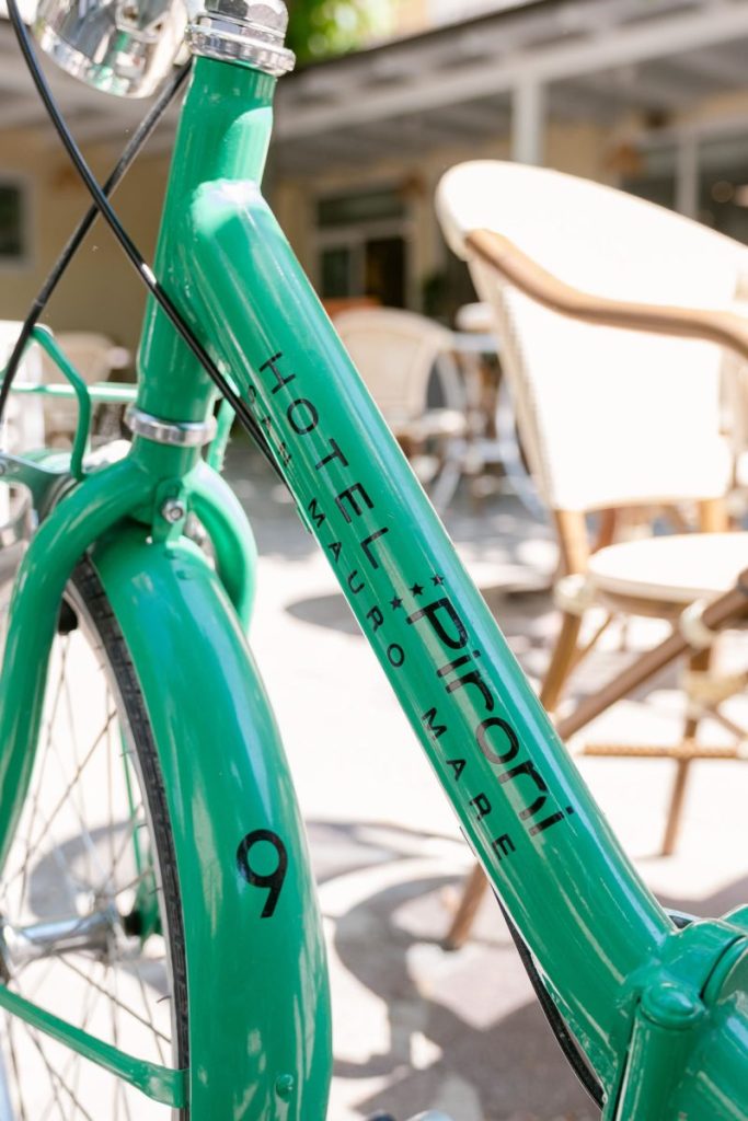 Biciclette hotel pironi a disposizione dei clienti
